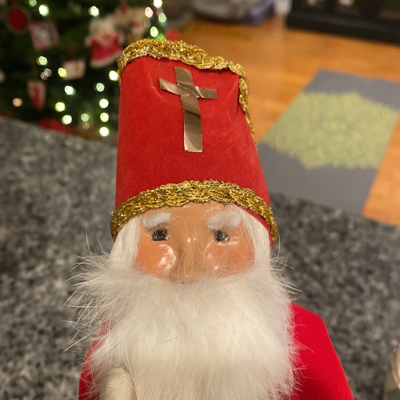 Byers’ Choice Ltd. The Carolers St. Nicholas with tags 1988 - Picture 4 of 5